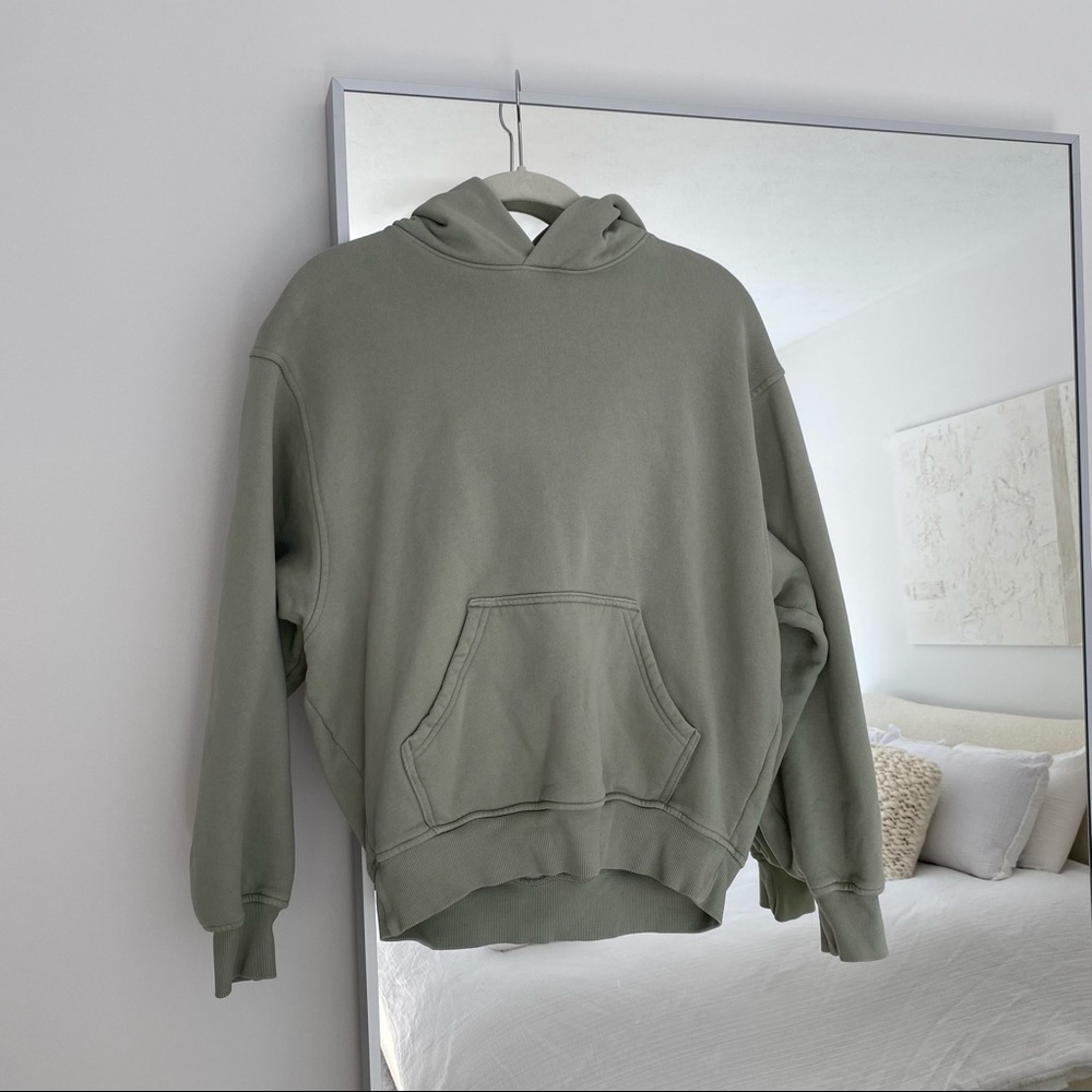 Aritzia TNA cozy fleece perfect hoodie